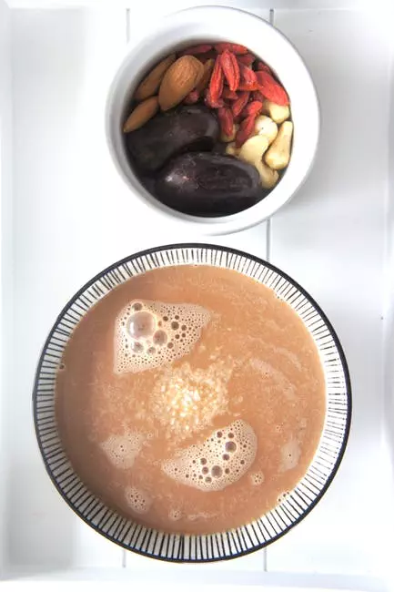 hot chocolate with nuts
