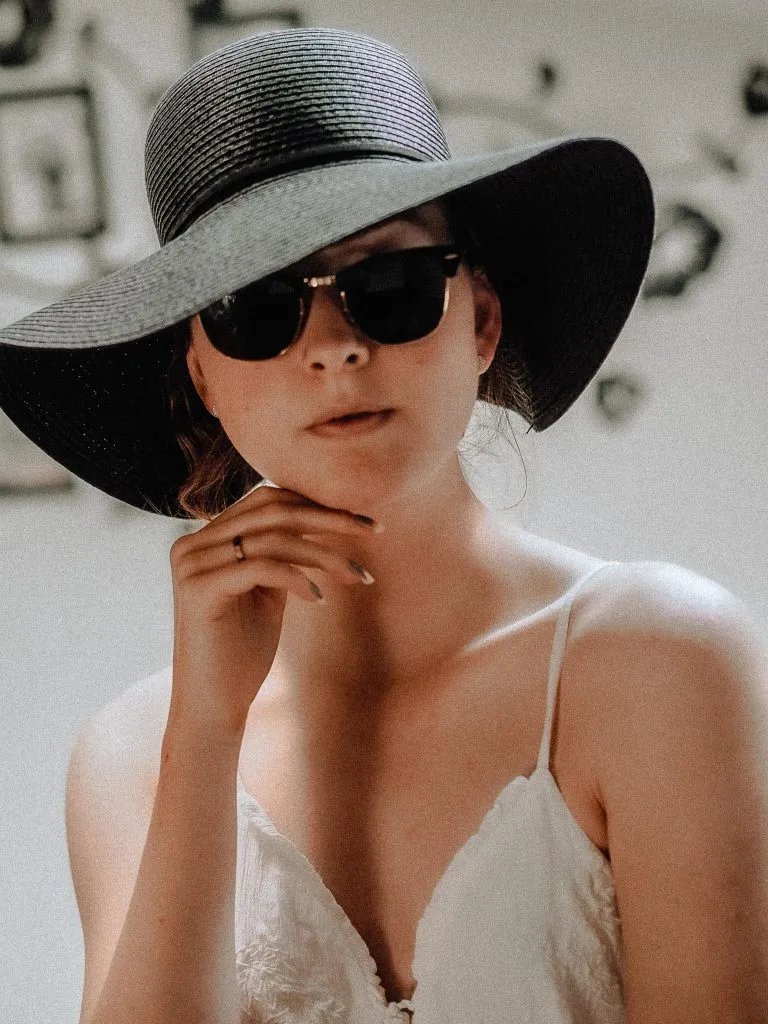7 Easy Ways to Look More Fashionable 2 hats never go out of style - ootdiva