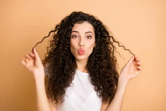 curly hair woman care tips 2