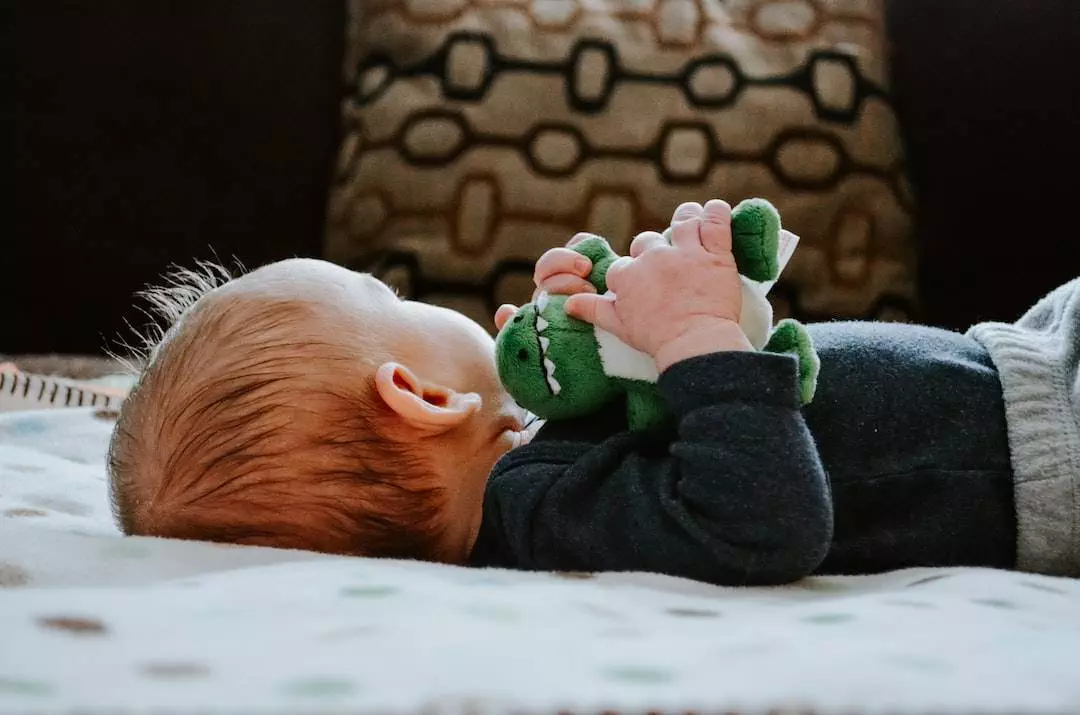 How To Choose The Right Toys For Your 6 Month Old Baby - Ootdiva